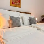 شقة فندقية Seyda - 2 Minutes Walk To Bascarsija 3*