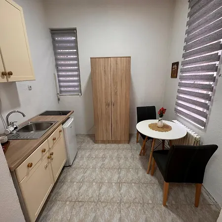 Апарт-отель Seyda - 2 Minutes Walk To Bascarsija 3*