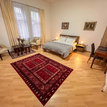 Seyda - 2 Minutes Walk To Bascarsija 3*