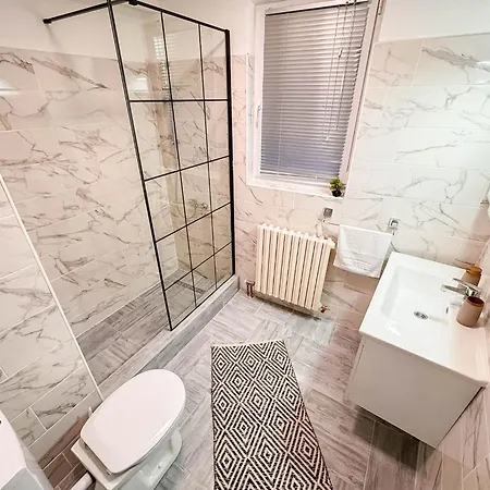 Seyda - 2 Minutes Walk To Bascarsija Aparthotel 3*